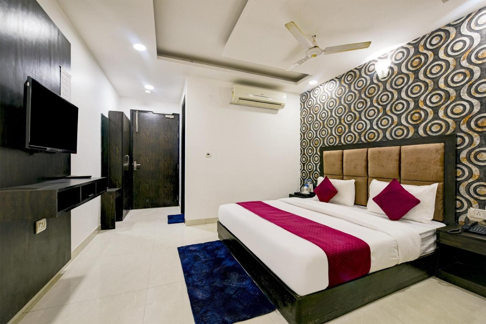 The Atlantes Suite Near Delhi Airport New Delhi Exterior photo