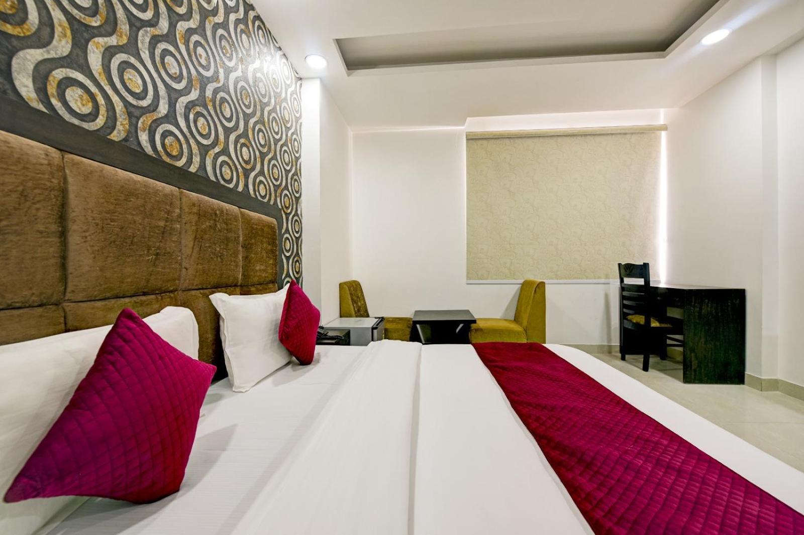 The Atlantes Suite Near Delhi Airport New Delhi Exterior photo