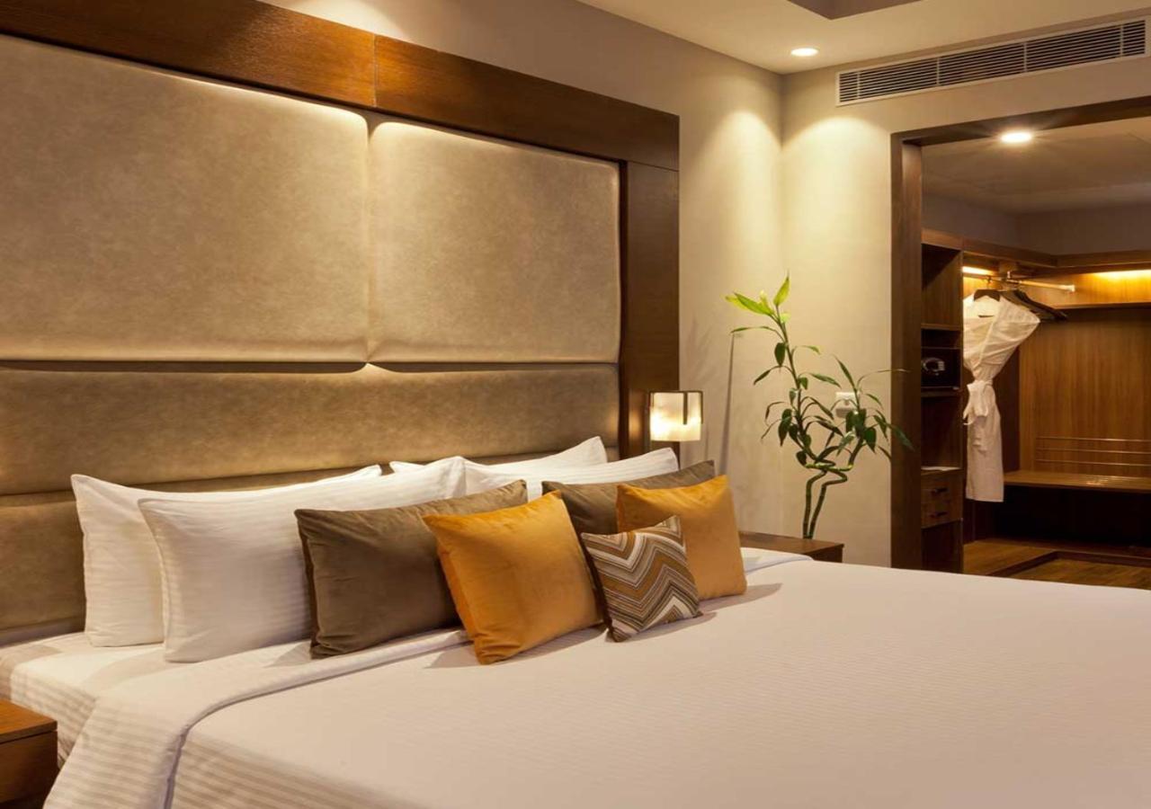 The Atlantes Suite Near Delhi Airport New Delhi Exterior photo